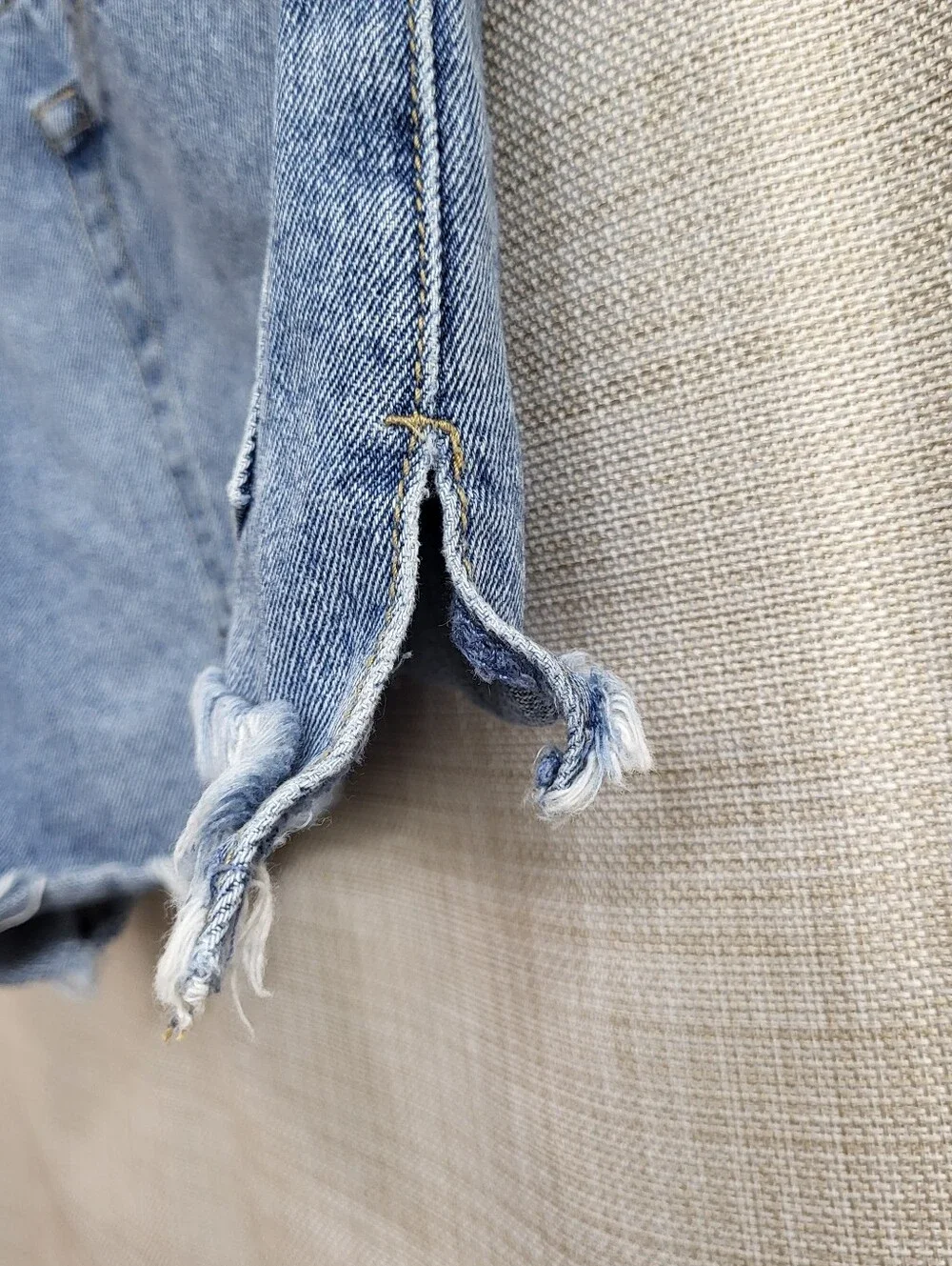 Amuse Society Women's Revolve Shoreline Denim Cut Off Shorts Button Fly Size 30